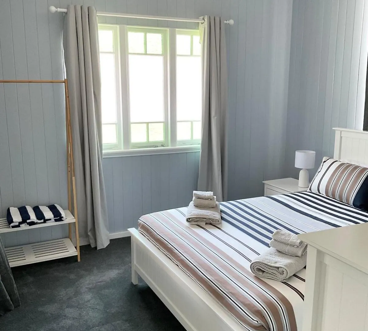 Classic Getaway 2 Bdrm Plus Pool Brisbane Holiday home