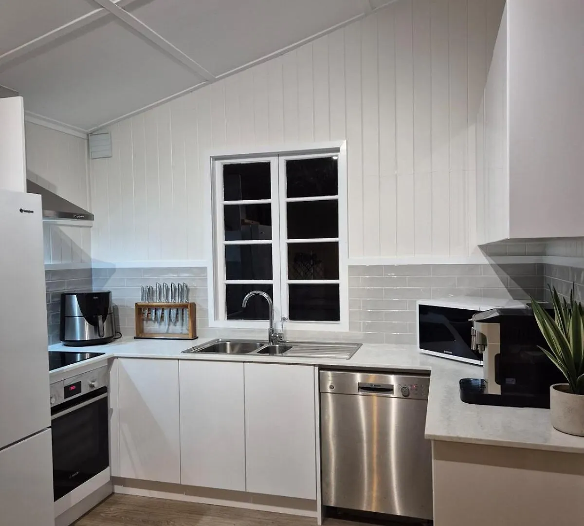 Holiday home Classic Getaway 2 Bdrm Plus Pool Brisbane